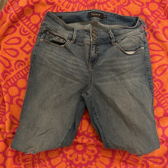 Plus size jeans - Picture 2 of 3